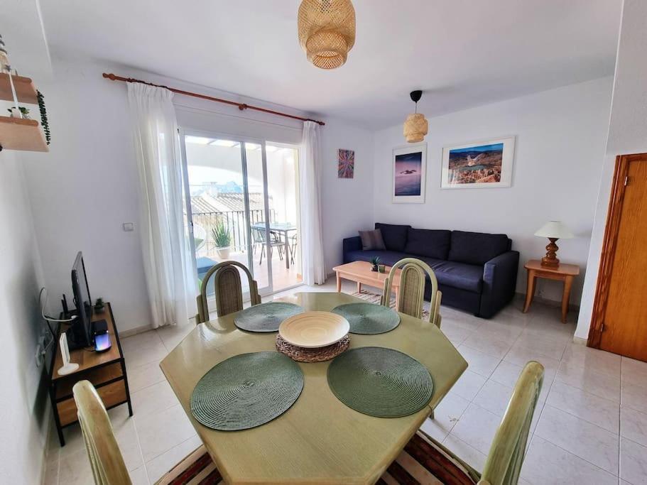 Albatros - Imperial Park - Sea View, 6 Pools, Terrace Apartment Calp